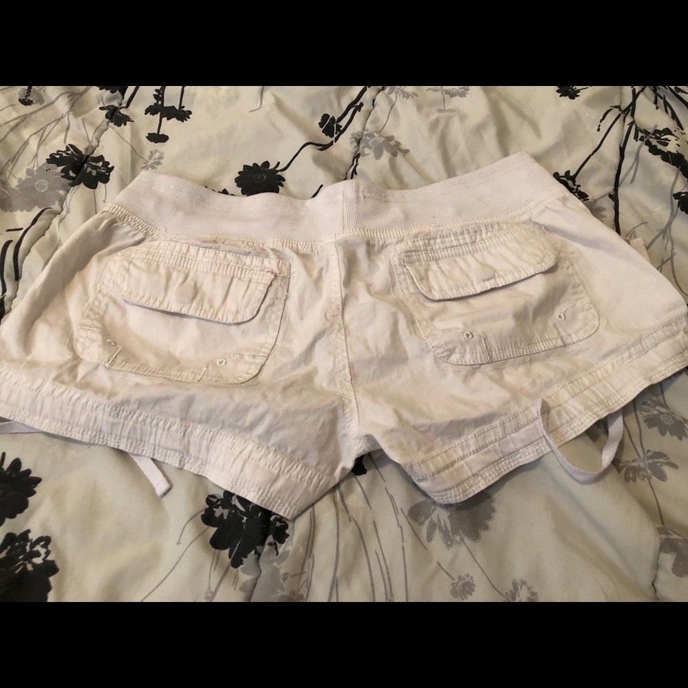 shorts - Picture 2 of 3